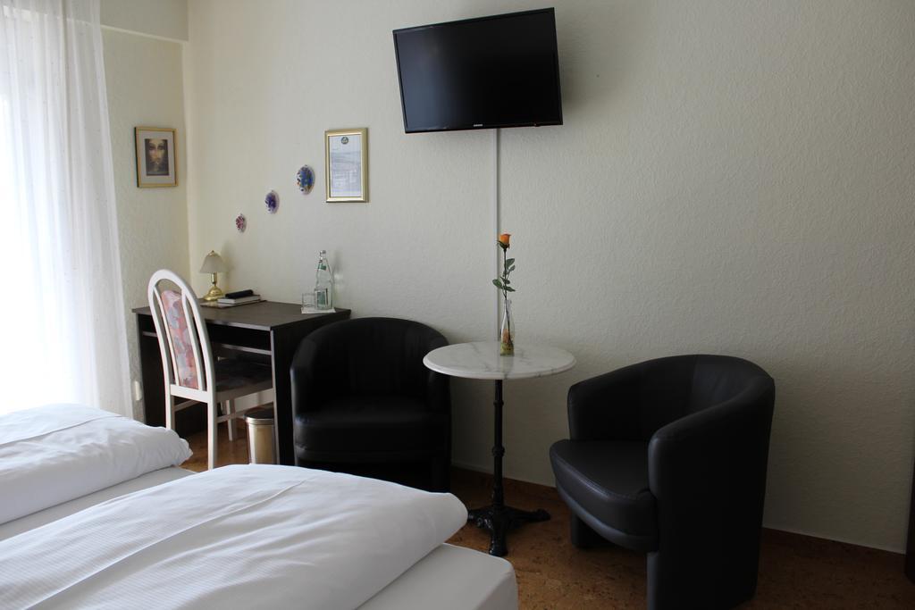 Hotel Gasthof Roessle Rottenburg am Neckar Exterior foto